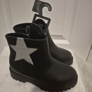 Wonder Nation Black Boots with Silver Star